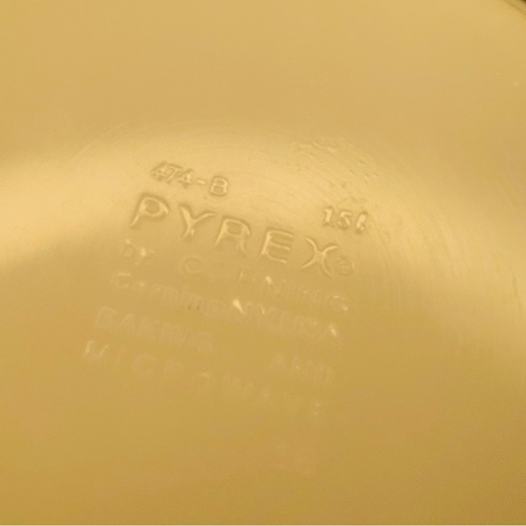 Pyrex by Corningwear 474-b 1.5 l  sauce pan baking dish harvest gold butterfly - Picture 9 of 11